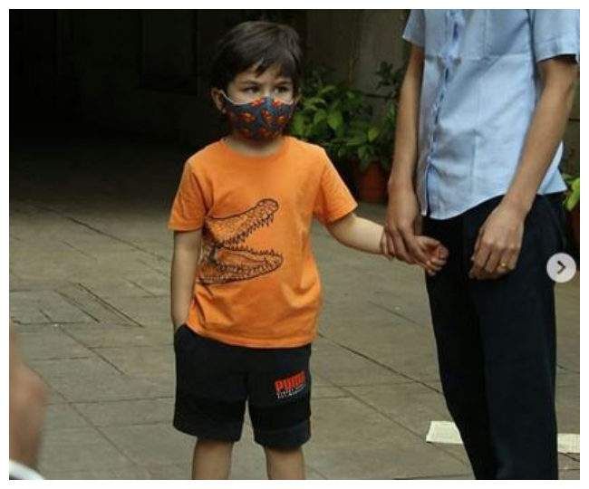 Taimur Ali Khan की लेटेस्ट तस्वीरें हुईं वायरल, गाय की सेवा करते आए नजर